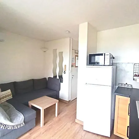Vue 208 *